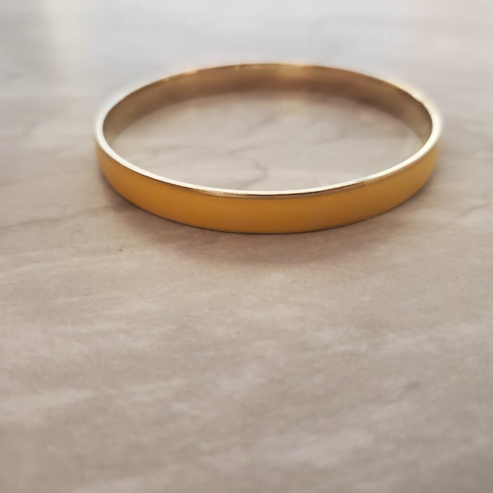💛 Vintage 1990s 90s J.Crew Yellow Enamal Skinny Bangle Bracelet 💛 - Picture 3 of 8